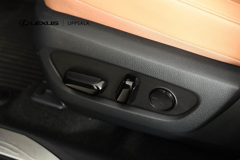 Lexus NX bild 12