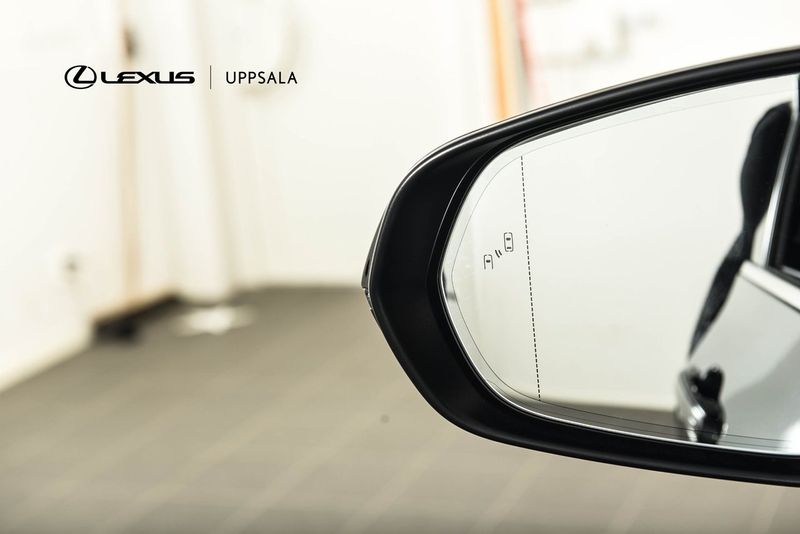 Lexus NX bild 21