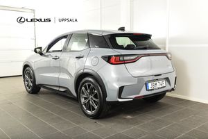 Lexus LBX bild 3