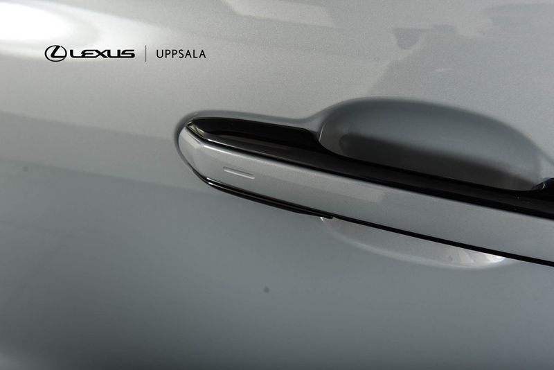 Lexus LBX bild 17