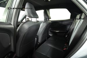 Lexus LBX bild 7