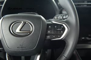 Lexus LBX bild 11