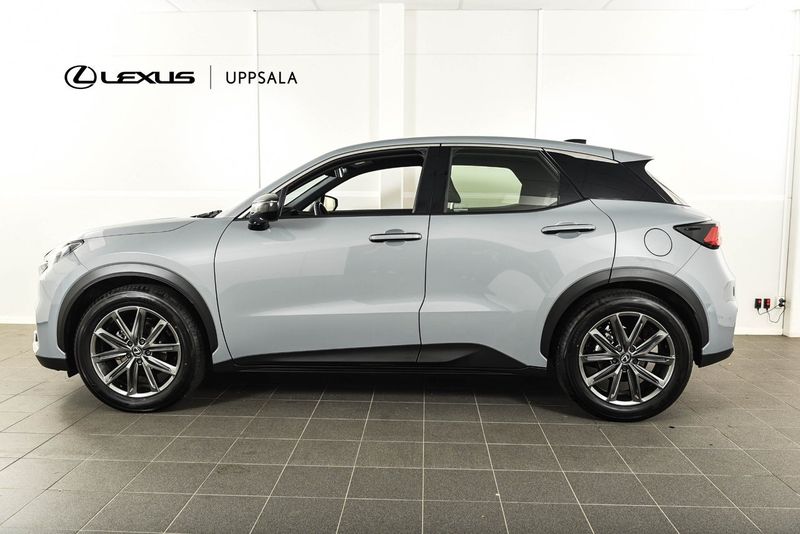 Lexus LBX bild 2