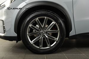 Lexus LBX bild 20