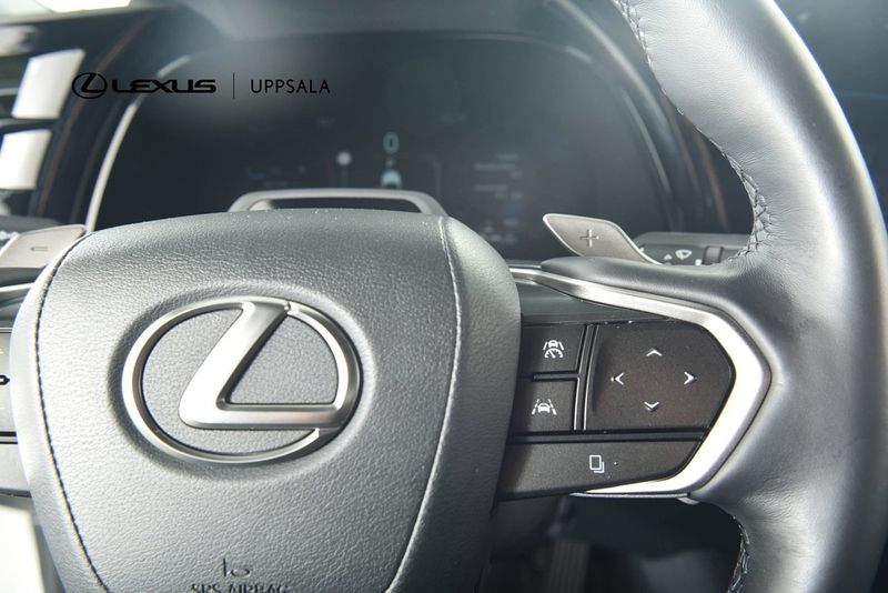 Lexus RX bild 14