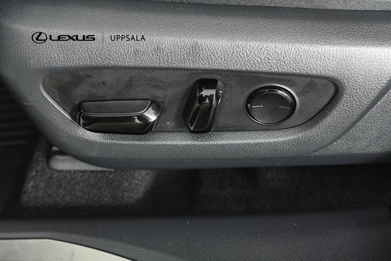 Lexus RX bild 12