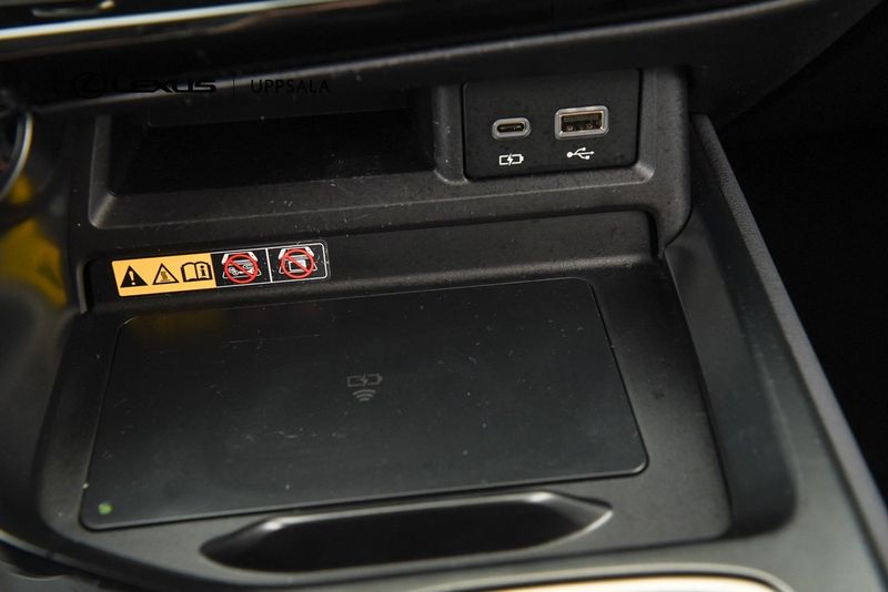 Lexus NX bild 16
