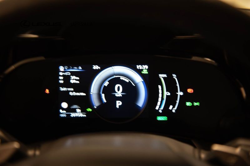 Lexus NX bild 18
