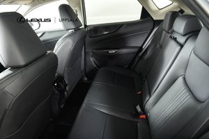 Lexus NX bild 9