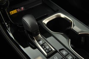 Lexus NX bild 15