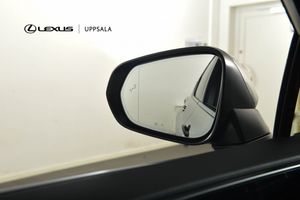 Lexus NX bild 16