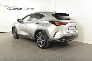 Lexus NX bild 3
