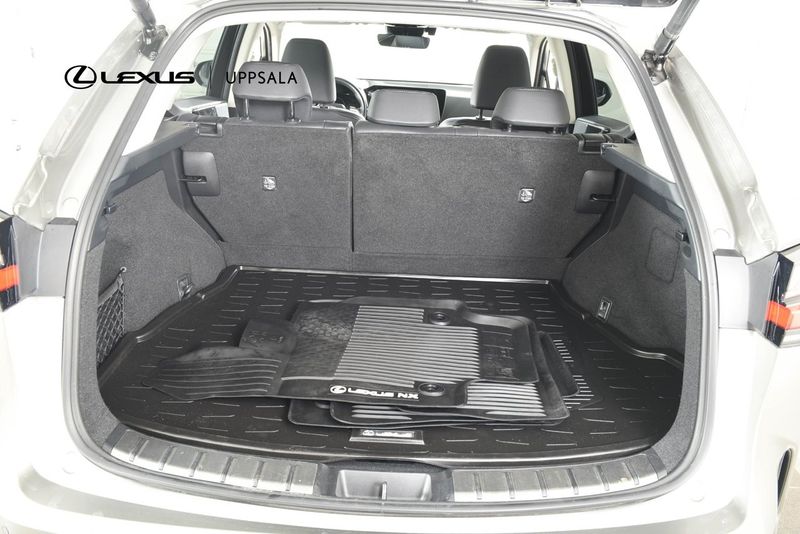Lexus NX bild 9