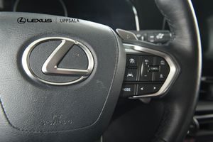 Lexus NX bild 14