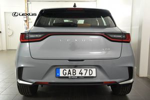 Lexus LBX bild 4