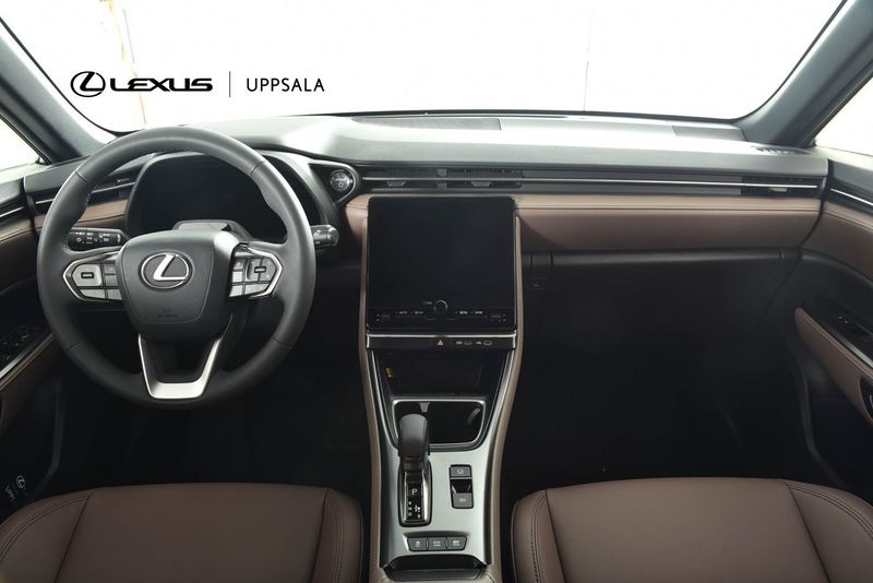 Lexus LBX bild 8