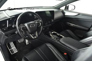 Lexus NX bild 6