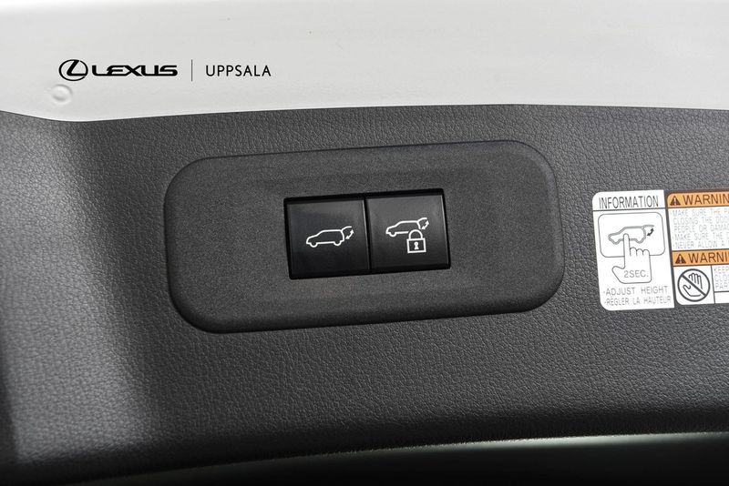 Lexus NX bild 11