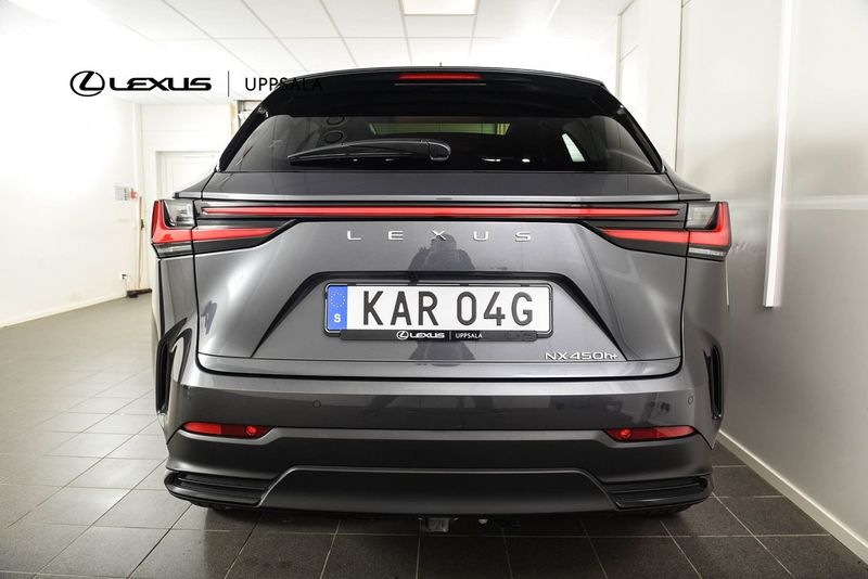 Lexus NX bild 4