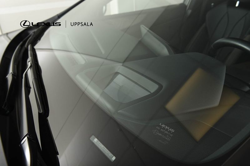 Lexus NX bild 17