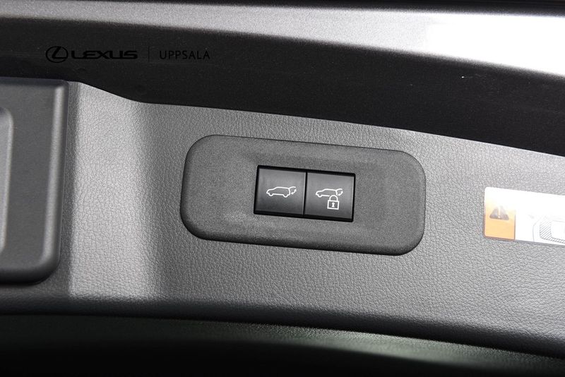 Lexus NX bild 10