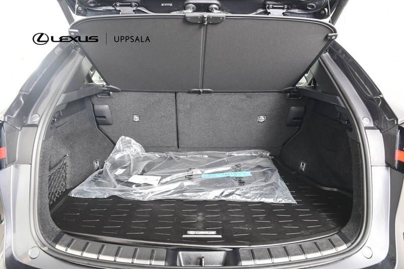 Lexus NX bild 9