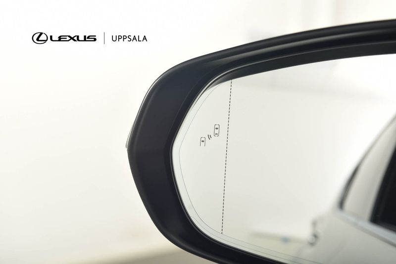 Lexus NX bild 12