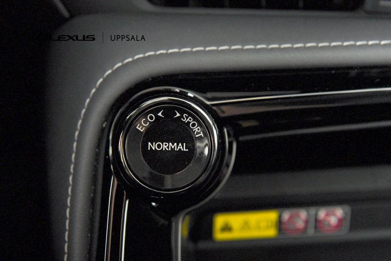 Lexus NX bild 17