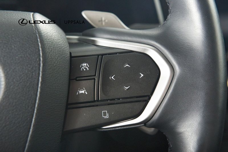 Lexus NX bild 15