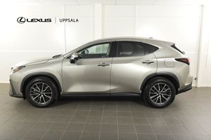 Lexus NX bild 3