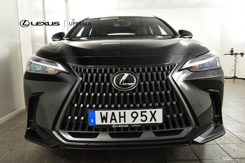 Lexus NX bild 4