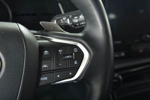 Lexus NX bild 12