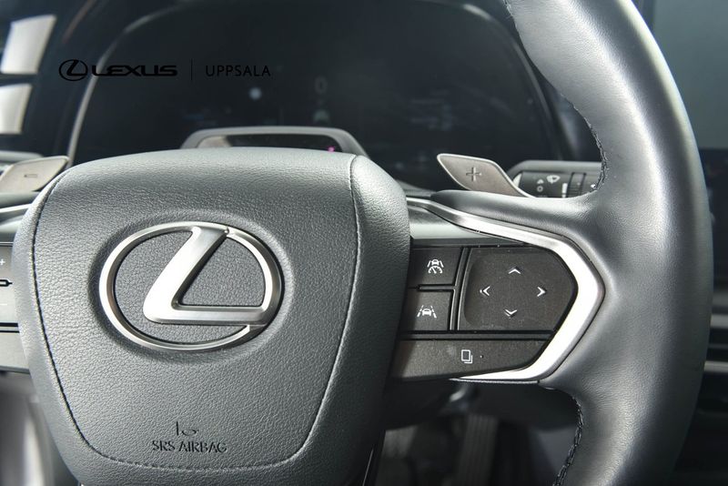 Lexus RX bild 14