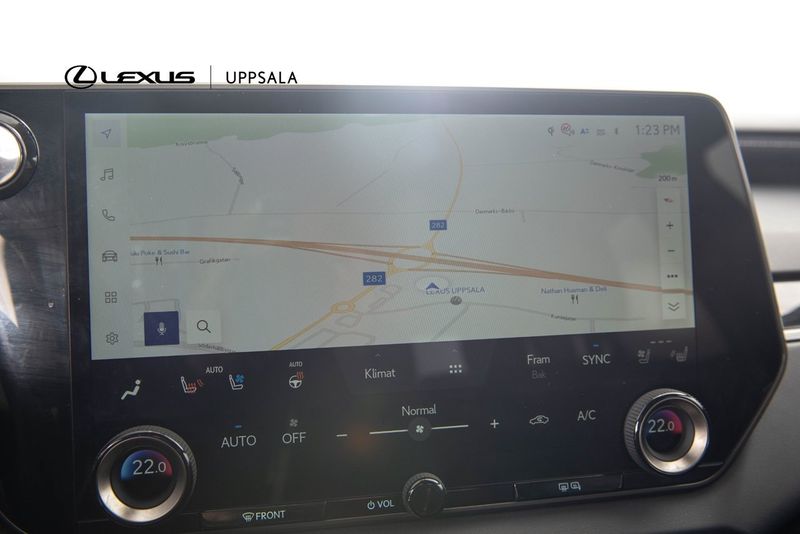 Lexus RX bild 15