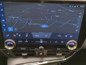 Lexus NX bild 11