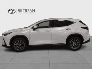 Lexus NX bild 2