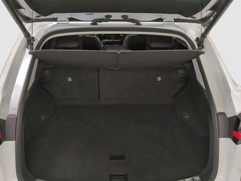 Lexus NX bild 15