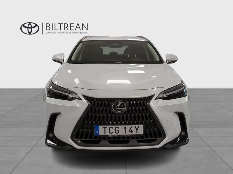 Lexus NX bild 5