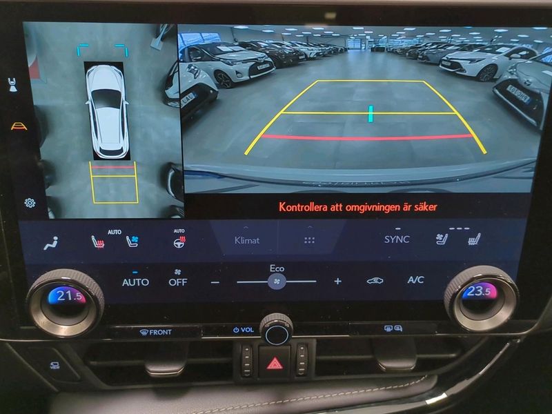 Lexus NX bild 12