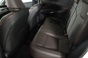 Lexus RX bild 7