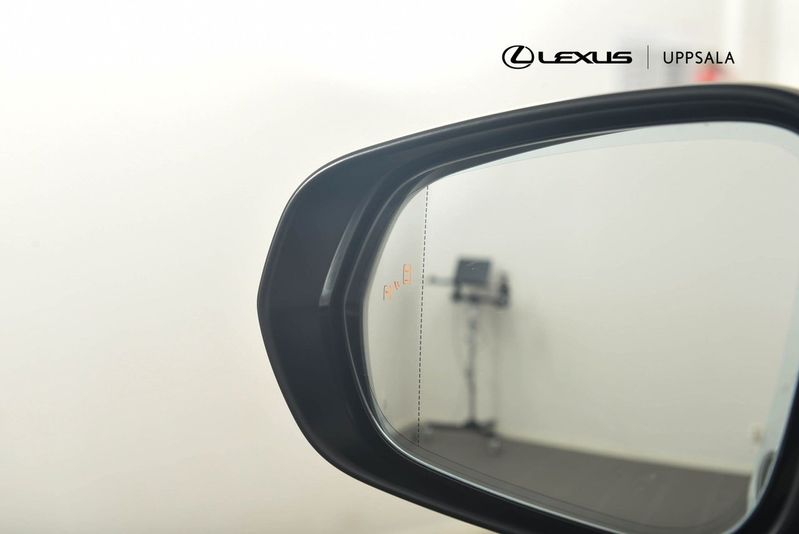 Lexus NX bild 15
