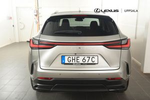Lexus NX bild 4