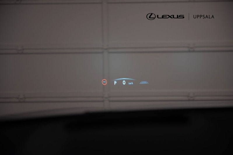 Lexus NX bild 18