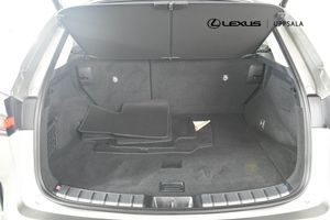 Lexus NX bild 10
