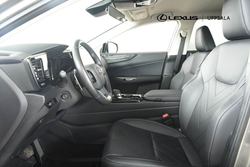 Lexus NX bild 6