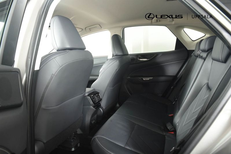 Lexus NX bild 7