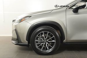 Lexus NX bild 20