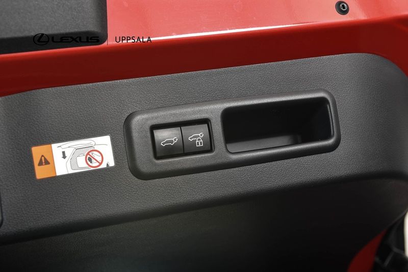 Lexus LBX bild 16