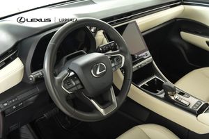 Lexus LBX bild 8