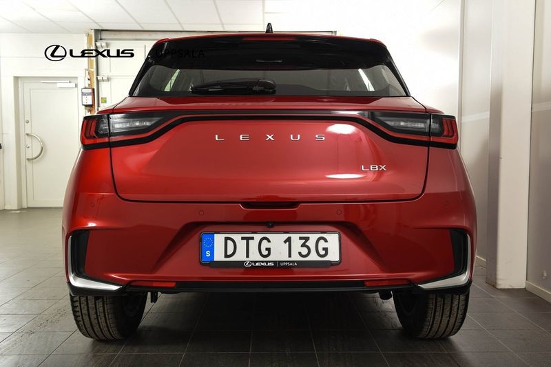 Lexus LBX bild 5